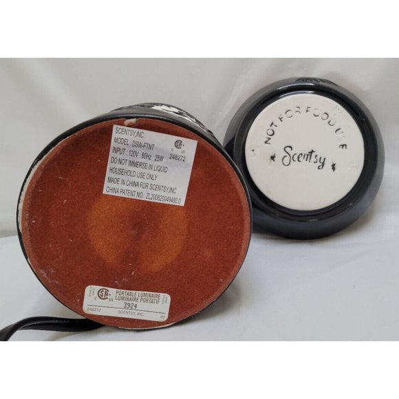 Scentsy FRIGHT NIGHT Plug-In Halloween Wax Warmer DSW-FTNT Retired - Picture 8 of 9